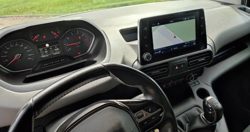 Peugeot Rifter cena 59900 przebieg: 170000, rok produkcji 2019 z Oleśnica małe 172